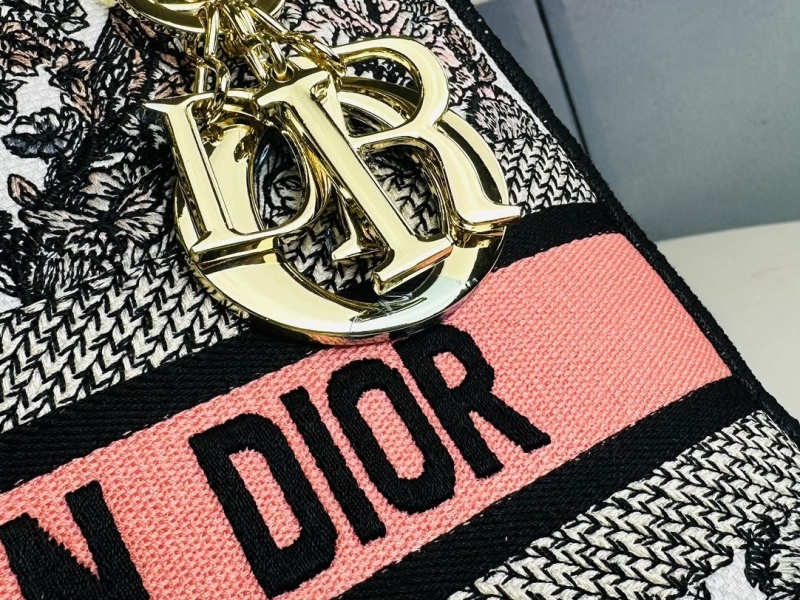 Dior Shopping Bags